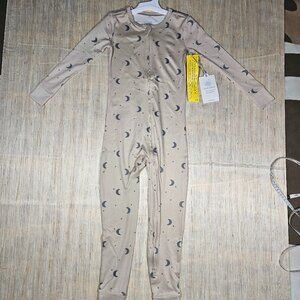 Cloud Island Sleep 'n Play Pajama Size 5T